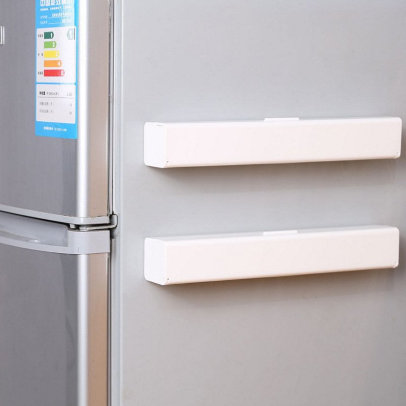 Simple Creative Kitchen Gadget Refrigerator Magnet Cling Film Cutter - Image 2